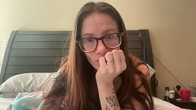 Snapshot of yourstrulylivy69 chatting on 01.11.25 yourstrulylivy69 online show from 01.11.25