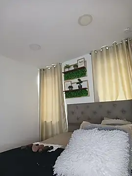 sasi luna online show from 02.23.26