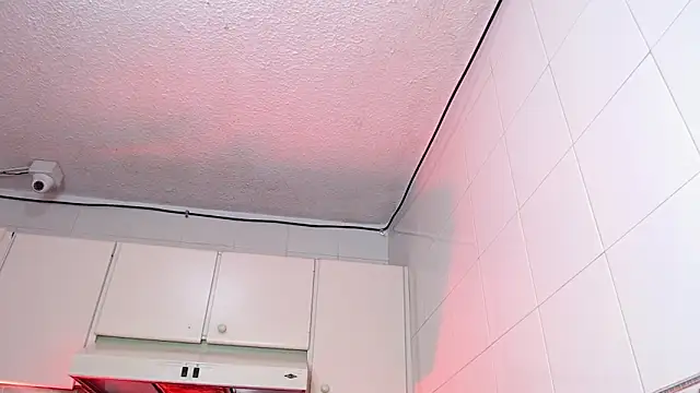 africa holmes online show from 12.21.25