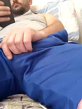 Snapshot of mertBy chatting on 01.19.25 mertBy online show from 01.19.25