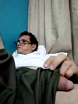 Bombi22 online show from 12.15.24