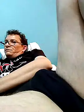 Bombi22 online show from 12.17.24