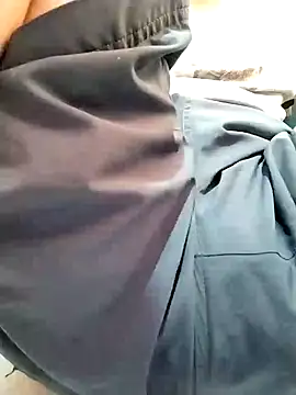 Bombi22 online show from 12.20.24