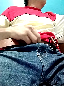 Bombi22 online show from 01.03.25