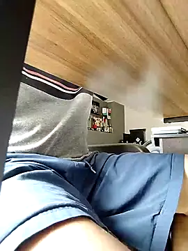 Bombi22 online show from 01.09.25