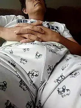 Bombi22 online show from 03.13.25