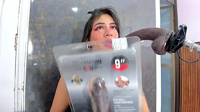 violett collins  online show from 10.28.25