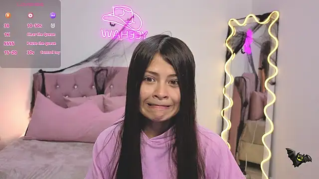 Snapshot of kittystart_tay chatting on 10.29.25 kittystart tay online show from 10.29.25