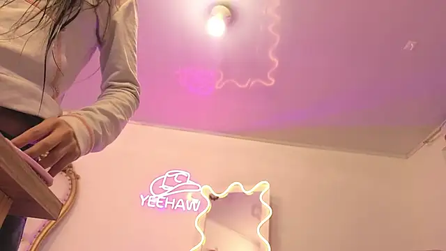 Snapshot of kittystart_tay chatting on 11.19.25 kittystart tay online show from 11.19.25