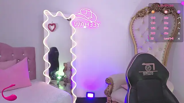 Snapshot of kittystart_tay chatting on 11.23.25 kittystart tay online show from 11.23.25