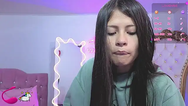 Snapshot of kittystart_tay chatting on 11.25.25 kittystart tay online show from 11.25.25