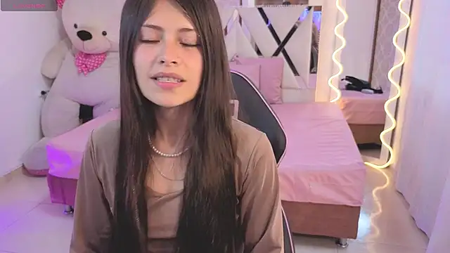 Snapshot of kittystart_tay chatting on 11.29.25 kittystart tay online show from 11.29.25