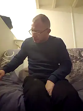 Snapshot of jourdinio13 chatting on 01.15.25 jourdinio13 online show from 01.15.25