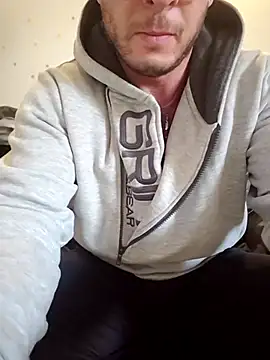 Snapshot of jourdinio13 chatting on 02.28.26 jourdinio13 online show from 02.28.26