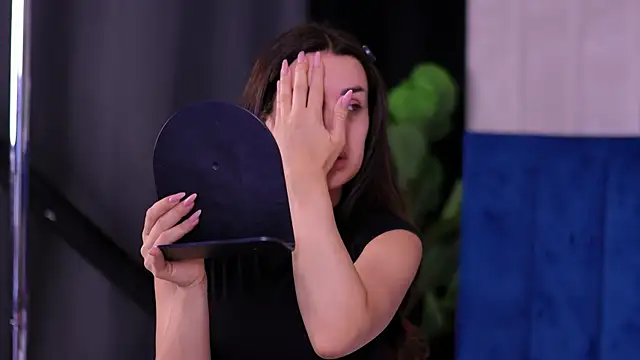 Jenna Day online show from 07.04.26