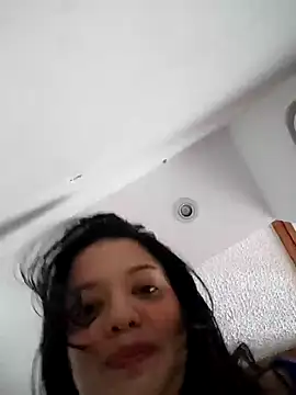 Snapshot of milufontier chatting on 01.14.25 milufontier online show from 01.14.25