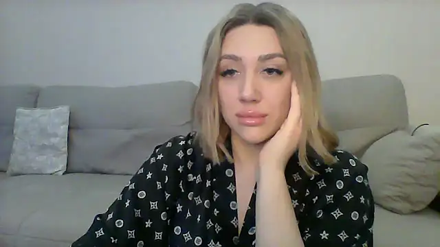 VickyLove047 online show from 01.12.25