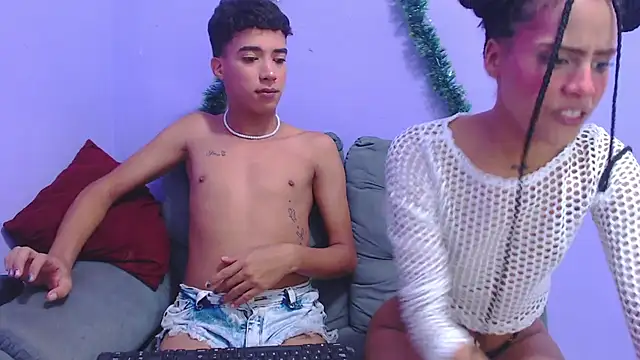 Snapshot of Hot_kleo chatting on 12.15.24 Hot kleo online show from 12.15.24