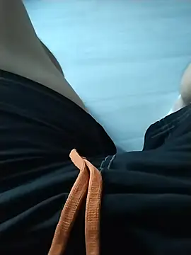 Dannydy2015 online show from 10.18.25