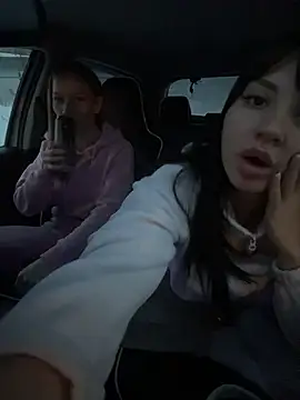 Snapshot of JulliaVegas chatting on 12.02.25 JulliaVegas online show from 12.02.25