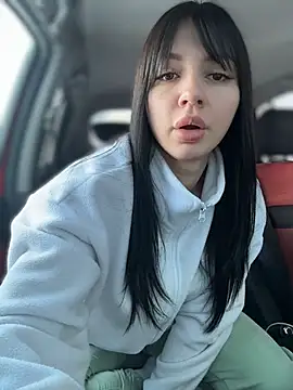 Snapshot of JulliaVegas chatting on 03.04.26 JulliaVegas online show from 03.04.26