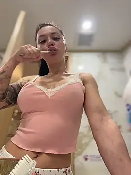 Snapshot of JulliaVegas chatting on 03.12.26 JulliaVegas online show from 03.12.26