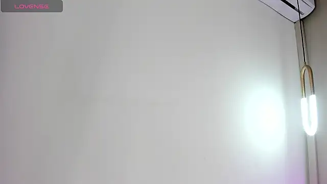 Snapshot of CharlotteDupontt chatting on 01.25.25 CharlotteDupontt online show from 01.25.25