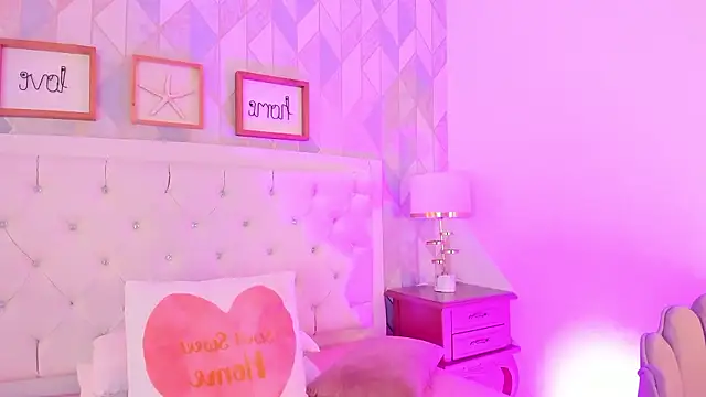 rebeca watsson online show from 01.17.26