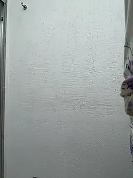 Snapshot of Mat_Vergara20 chatting on 12.23.24 Mat Vergara20 online show from 12.23.24