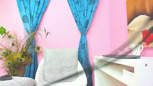 miss--flora online show from 12.15.24