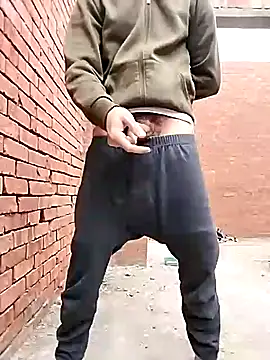 Snapshot of big_cock2182 chatting on 03.21.26 big cock2182 online show from 03.21.26