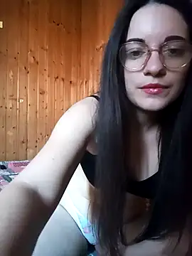 Snapshot of Eleni_Pappa chatting on 03.09.25 Eleni Pappa online show from 03.09.25