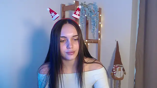 Snapshot of IrinaShayk18 chatting on 12.30.24 IrinaShayk18 online show from 12.30.24