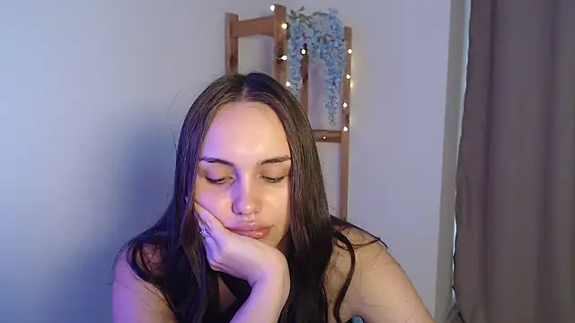 Snapshot of IrinaShayk18 chatting on 01.03.25 IrinaShayk18 online show from 01.03.25