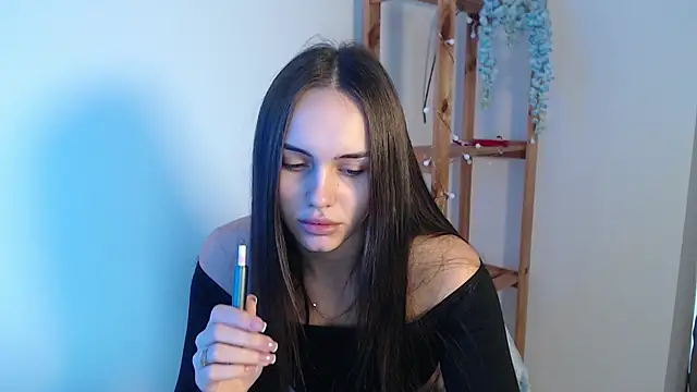 Snapshot of IrinaShayk18 chatting on 02.05.25 IrinaShayk18 online show from 02.05.25