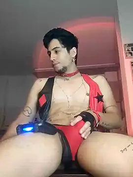 Snapshot of GamerQuinn chatting on 01.08.25 GamerQuinn online show from 01.08.25