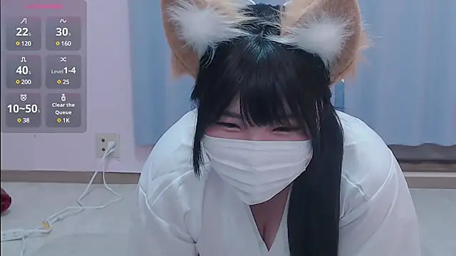 Snapshot of KARATE_HONO chatting on 01.06.25 KARATE HONO online show from 01.06.25