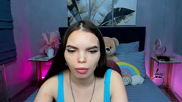 Curvy Dynamite  online show from 11.06.25