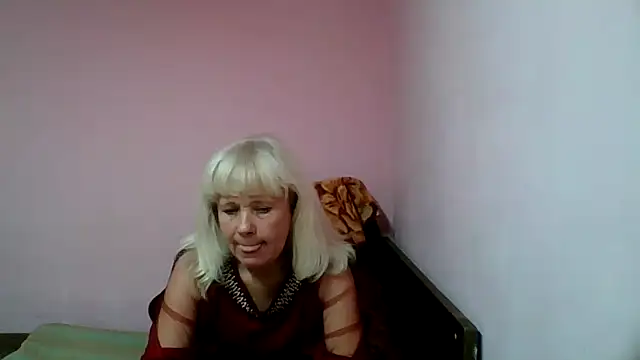 Snapshot of sakura_blonde chatting on 02.22.25 sakura blonde online show from 02.22.25