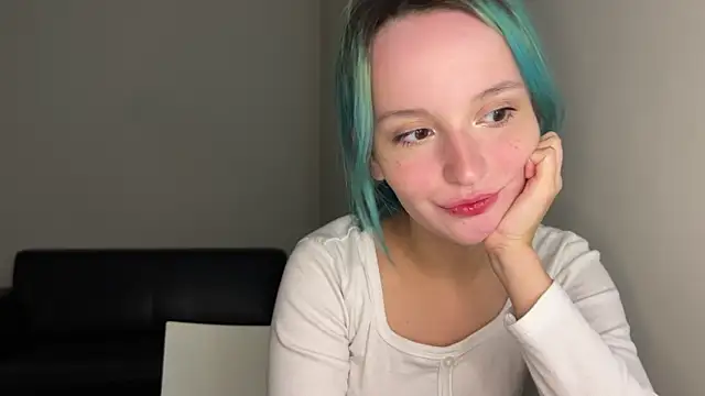 bumble bee online show from 02.15.25