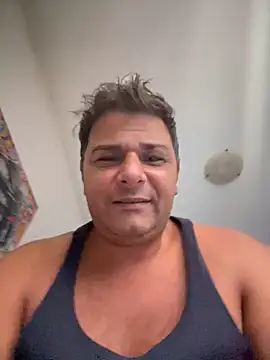 Snapshot of SecretlyDD chatting on 03.17.25 SecretlyDD online show from 03.17.25