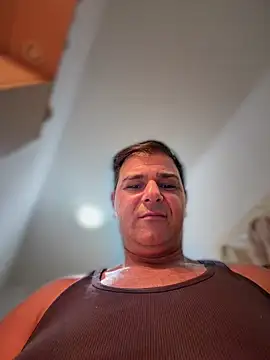 Snapshot of SecretlyDD chatting on 02.21.26 SecretlyDD online show from 02.21.26