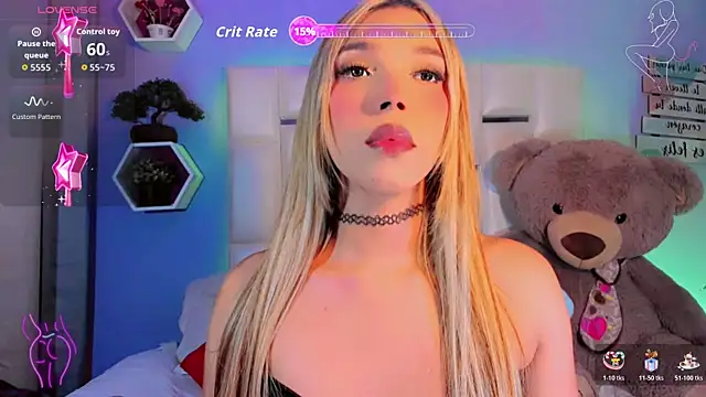 Snapshot of Aileen_18 chatting on 11.08.25 Aileen 18 online show from 11.08.25