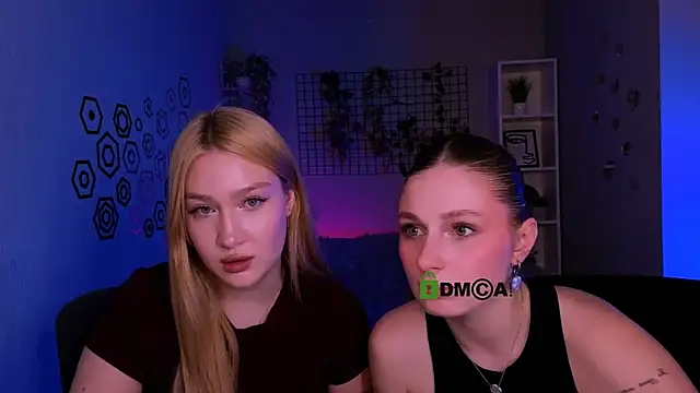 Snapshot of playful_sophie chatting on 05.01.26 playful sophie online show from 05.01.26
