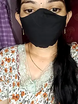 Snapshot of Telugu_Cute_Angel chatting on 10.31.25 Telugu Cute Angel online show from 10.31.25