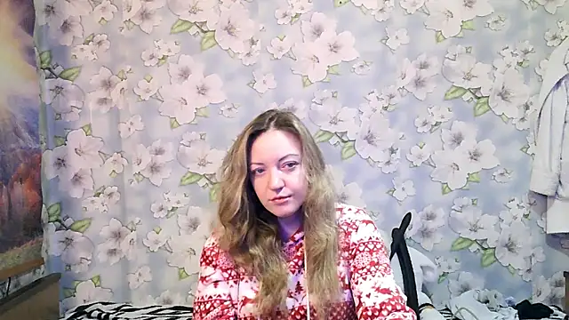 KattyLuuu online show from 11.09.25