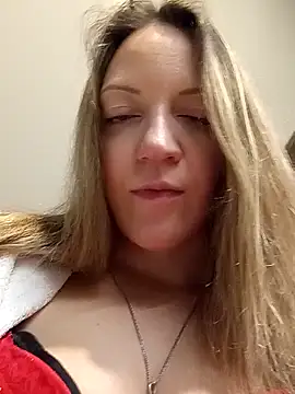 Snapshot of KattyLuuu chatting on 02.13.26 KattyLuuu online show from 02.13.26