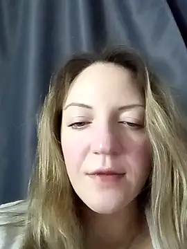 Snapshot of KattyLuuu chatting on 02.25.26 KattyLuuu online show from 02.25.26