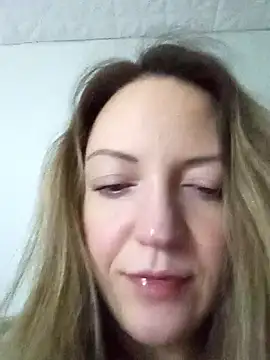 Snapshot of KattyLuuu chatting on 02.26.26 KattyLuuu online show from 02.26.26