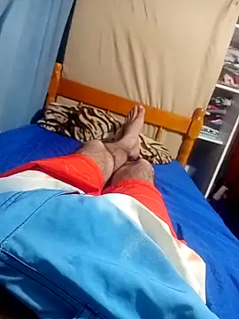 Snapshot of nandohk4r chatting on 12.15.25 nandohk4r online show from 12.15.25